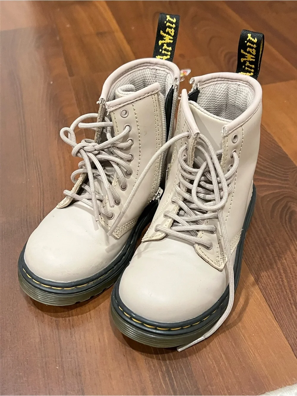 Dr. Martens Kids Cream Lace-Up & Side-Zip Boots